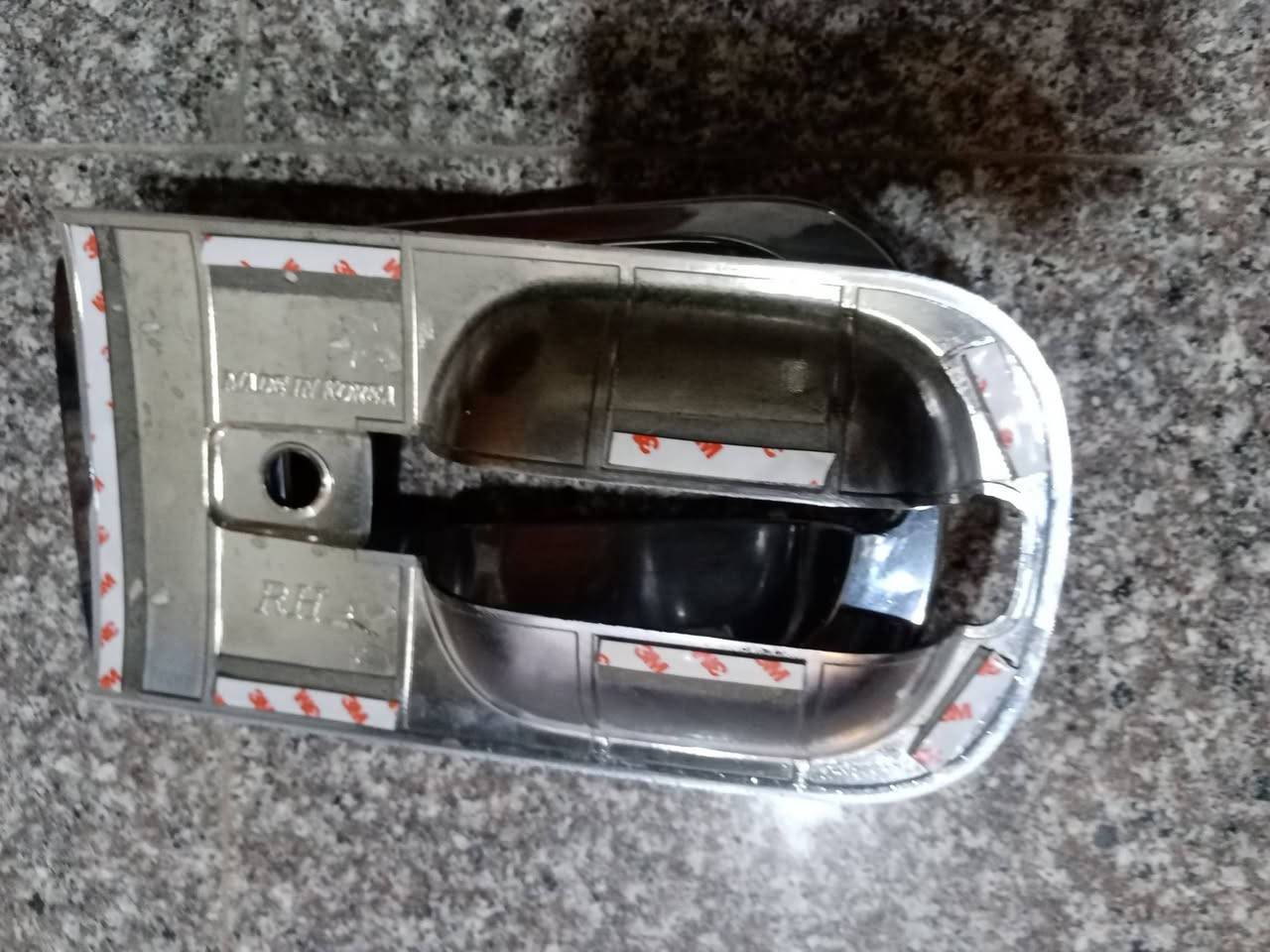 السلام عليكم تخم طوس يدات ستاركس نيكل للبيع المهتم يراسلني مكاني البصرة، الرقم***********.
