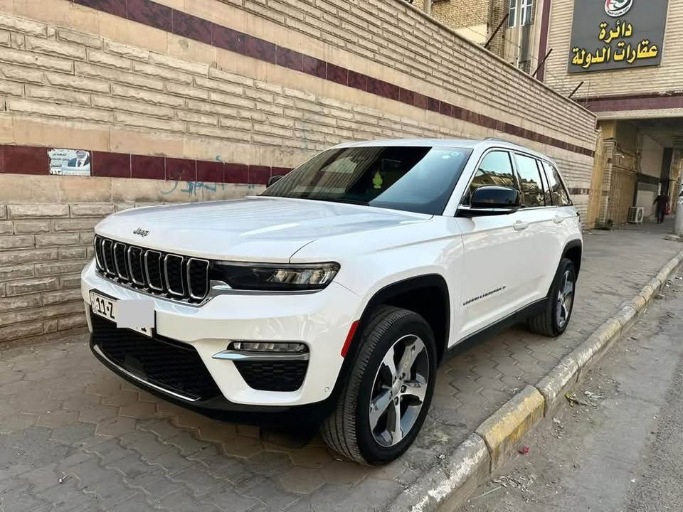 جيب كراند شيروكي وارد امريكي
مواصفات لمتد بلاس بدون فتحة

موديل ٢٣ ماشية ٤٣ الف مايل 

كلين تايتل 

عطلها من امريكا ميكانيكي

كام شفت بارد ايمن تم تبديله بكام شفت اصلي تفصيخ

داخل بيجي

 ستيرن كهرباء تدفئة 

مع تحكمات جهتين وشفتات 

نقطة عمياء وتحديد مسار 

كشنات امامي تدفئة وتبريد كهرباء 

شاحن وايرلس 

كشن السائق خزن

كشنات خلفية تدفئة 

مع منافذ تايب سي امامي خلفي 

شاشة كبيرة تدعم كار بلي

منظومة صوت Alpine

الأبواب الخلفية بردات

مع شاشات خلفية اصلية 

حساس امامي خلفي 

خمس كامرات مع رادار

فور ويل 

اربع أنظمة قيادة 

5 بصمات ابواب وجنطة كهرباء 

منظومة انارة فول زينون مع الكشافات

والسيارة احلى من الصور 

مكانها بغداد/ نفق الشرطة

السعر ٣٥ الف دولار 

رقم الهاتف ***********

