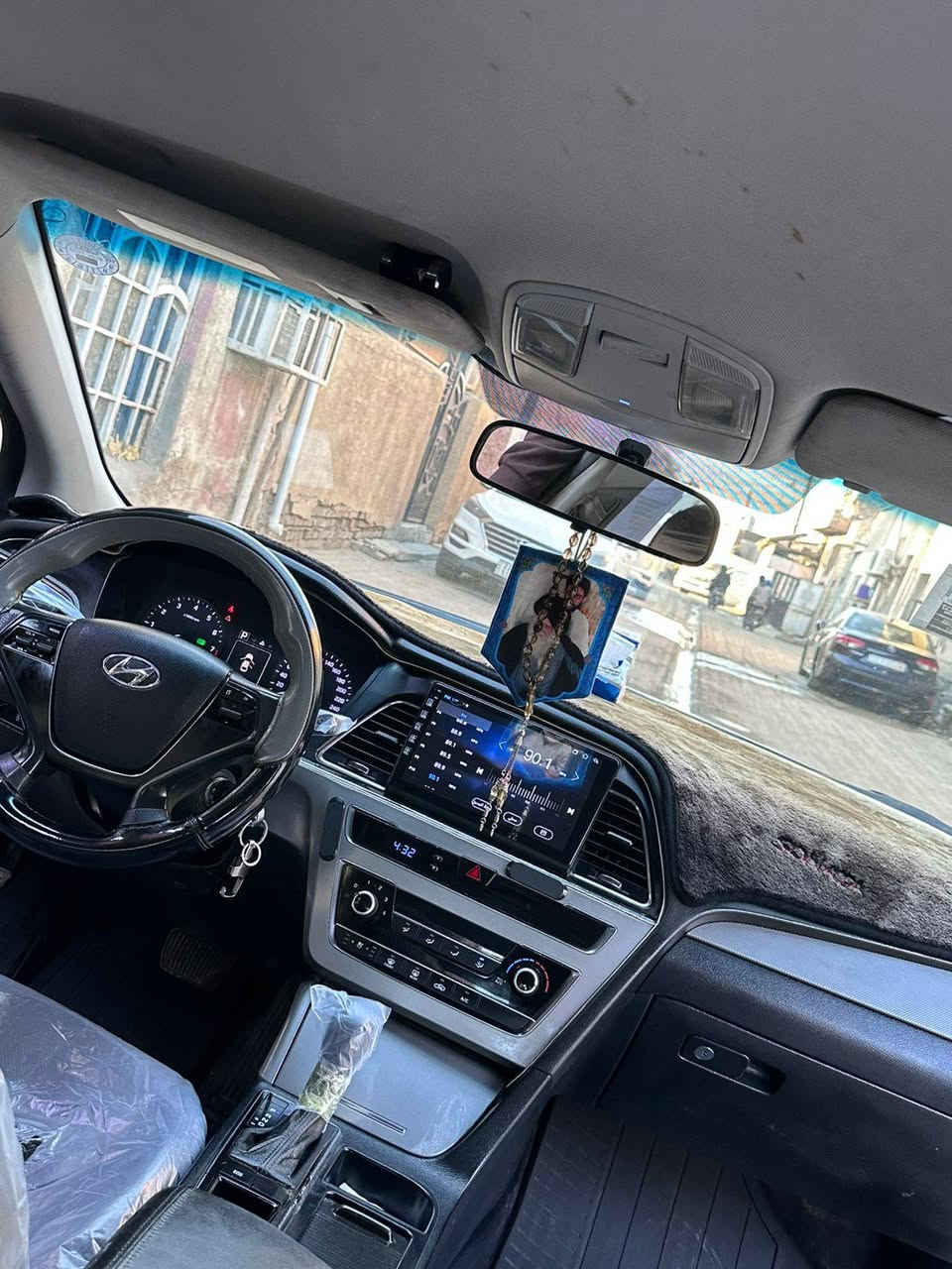 بيع أو مراوس سوناتا 2016 خليجي وارد كوري مواصفات جلد تحكمات ستيرن شاشة كبيرة كامرة مري شفط حساسات رادارات كشنات كهرباء تدفئة تبريد نظام ايكو سبورت محرك 2000 دوش LPI  قطعتين تبريد سيارة بدون حادث بيها صبغ جاملغ امامي فقط رقم اربيل الجديد تريد وكالة او تحويل بل يعجبك السعر  خاص رقم الهاتف *********** تريد اتصل وبي واتساب مكاني بغداد
