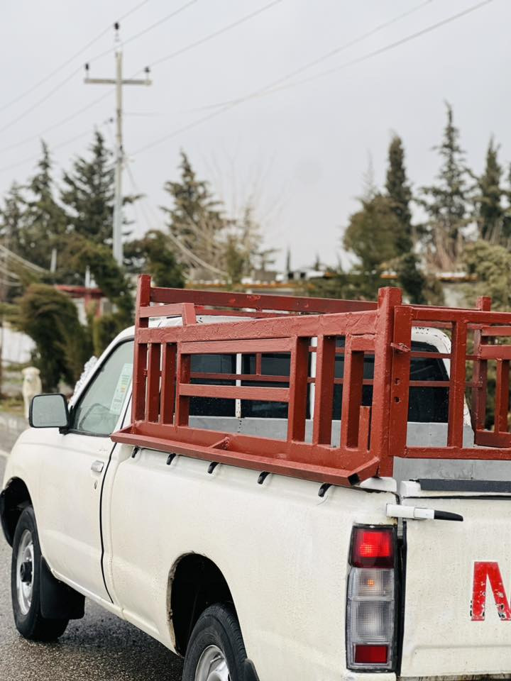 نیسان تاک Z
مۆدیل 2002
ئاڕم پلاستیک سلیمانی 
بیلاد تەبریدە
گێڕ و مەکینە و ئەکسل و شانسی بەشەرت 
ئاڕم و ئەولیات بەشەرت یەک دینار غەرامەی تیا نیە
ناونیشان قەلادزێ
0750 163 48 33
