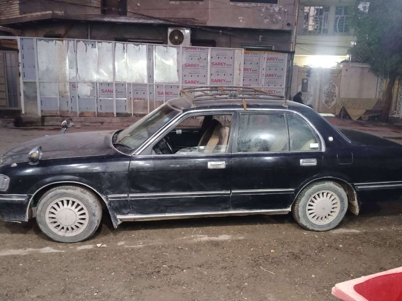 السلام عليكم سيارة ارنب موديل1996 سيارة كامله رقم انكليزي سنويه جديدة عنوان الشعب رقم التلفون *********** السعر 62 ورقه وبيها مجال
