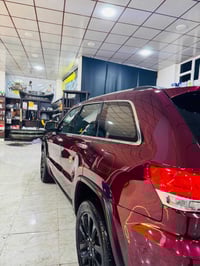 ٣٦٠٠ • ٤×٤ • مقاعد جلد تبريد تدفئة