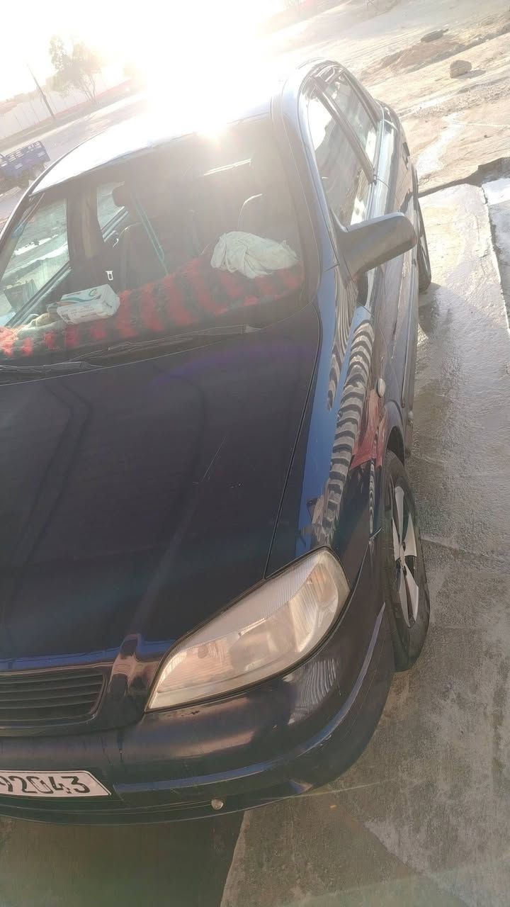 السلام عليكم سياره اوبل استرا موديل 2002 سياره كامله بلاديه من كلشي تبريد ثلج
رقم بغداد بسمي هزه جديده سياره مامصبوغه كله على وضع الشركه بصمه شركه سعر 55رقم***********
