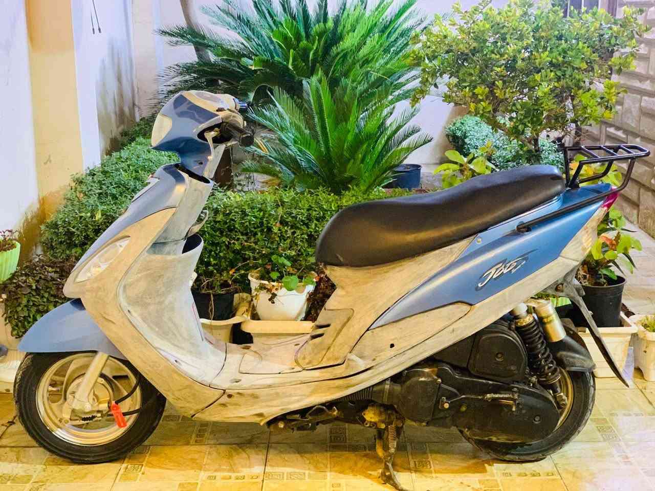 ماكس منغولي 
بلادي مامفتوحة 
السعر/550 وبيها مجال لشراي 
حله مركز المدينة 
***********
