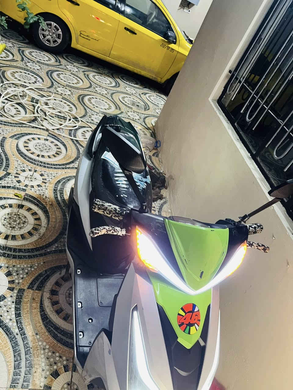 سلام عليكم سكنس للبيع خمس بطاريات ٣٢امبير امبدل بطارية وحدة ٢٠ أمبير  شرط البطاريات عالفحص  دبل إشارة يمين ويسار  دبل اسويج دبل بصمه لايت عالي وناصي بك شغال ٣نمر سرعه ٥٠سعر ٣٨٠وبي وجال للطيبين مكاني موصل الأيسر حي القاهره رقم اسيا ***********
