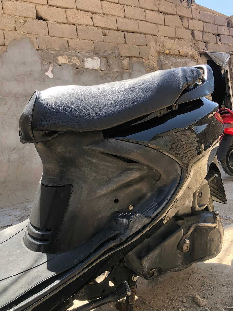 فراشه البيع 
دراجه مرتبه مجفته تجفيت كامل متعوب عليه 
محرك ناعم مابيه اي مشكله سلف شغال كلشي شغال بيه مكاني بصره زبير -تقاطع الشماليه 
ما تلكه دراجه بنضافته بهيج سعر 400وبيه مجال 
قليل


**إذا كنت صاحب هذا الإعلان وتريد حذفه لأي سبب، رجاءا أرسل رسالة إلى الدعم الفني**