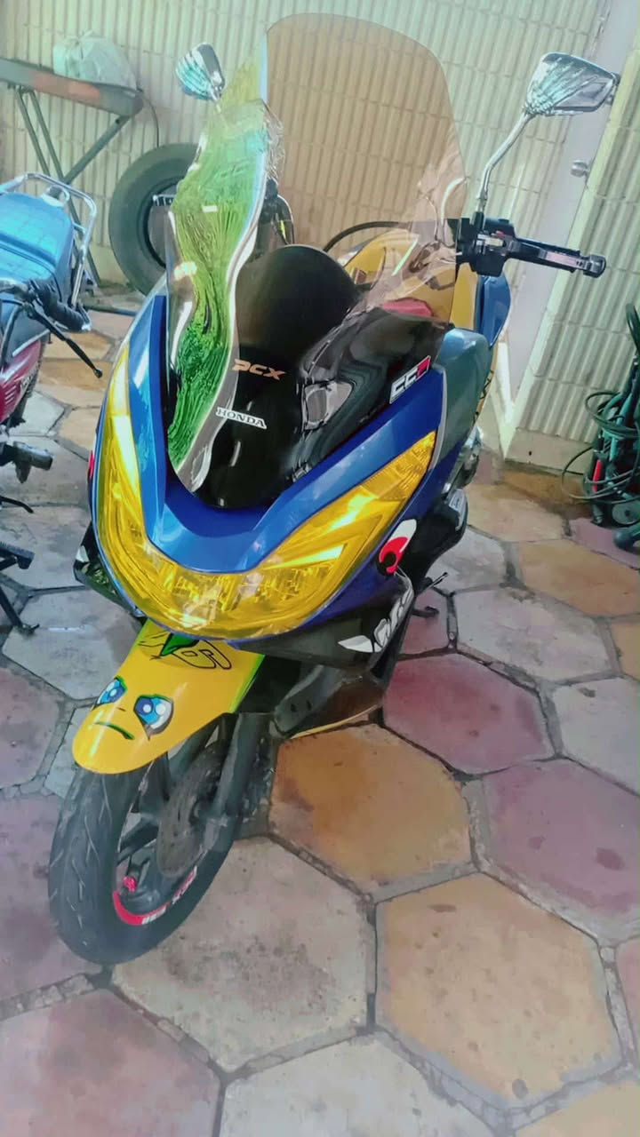 سلام عليكم pcx جيل ثاني ياباني GF مكينة مكفولة بلادي دراجة شلعة معدل خير من الله *********** متراجد نت ورصيد مو شراي لا تعبني رحمة والديك مكان بغداد شعلة 🔥
