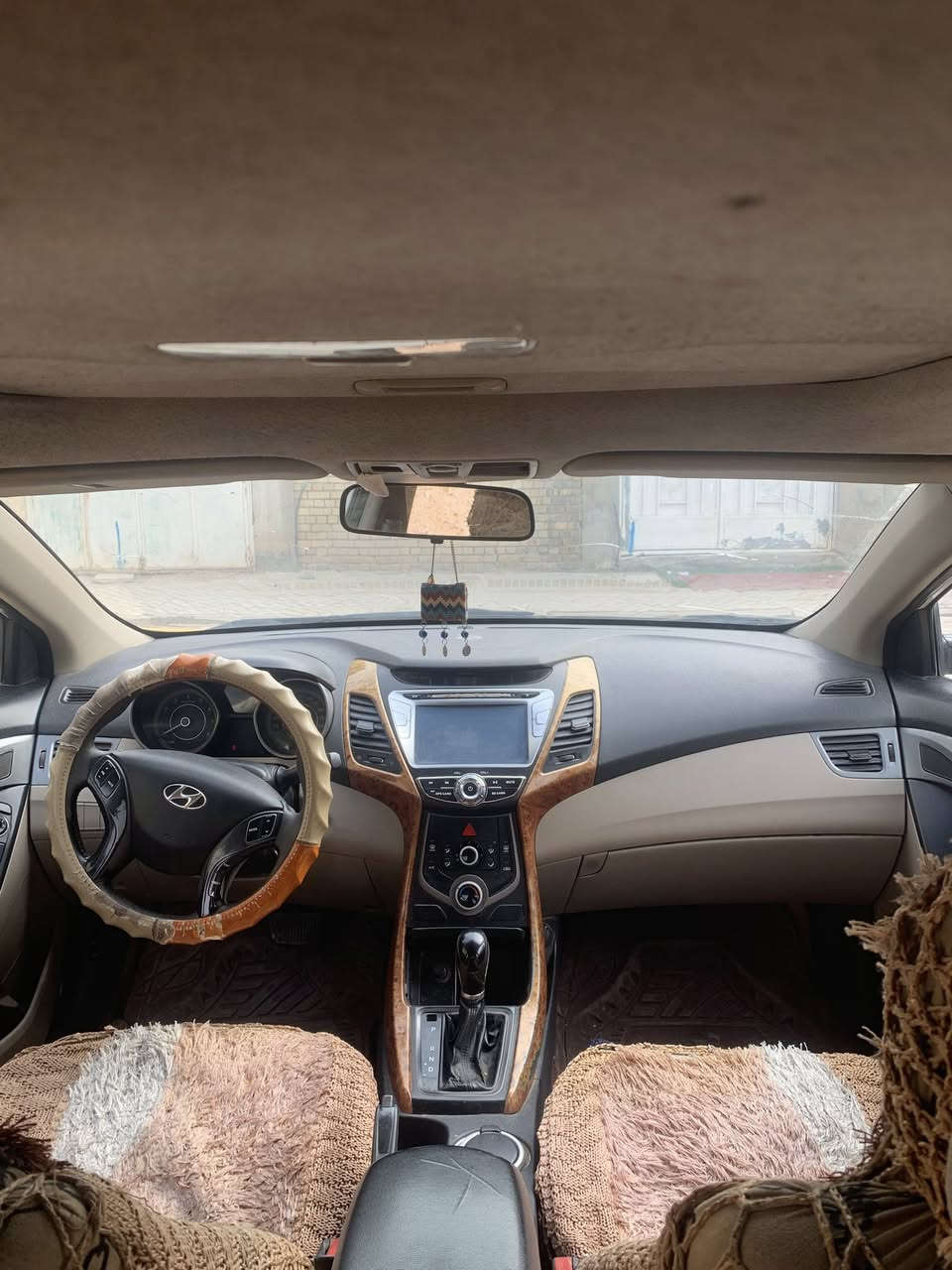 سلام عليكم النترة موديل 2015 خليجي تبريد شغال سيارة حلوة سدر تعبان سيارة بيهة ملاحظات بصيطة سيارة بغداد سبع قصور مامتواجد علة فيس 
رقم ***********
سعر 110 بيهة مجال بصيط
