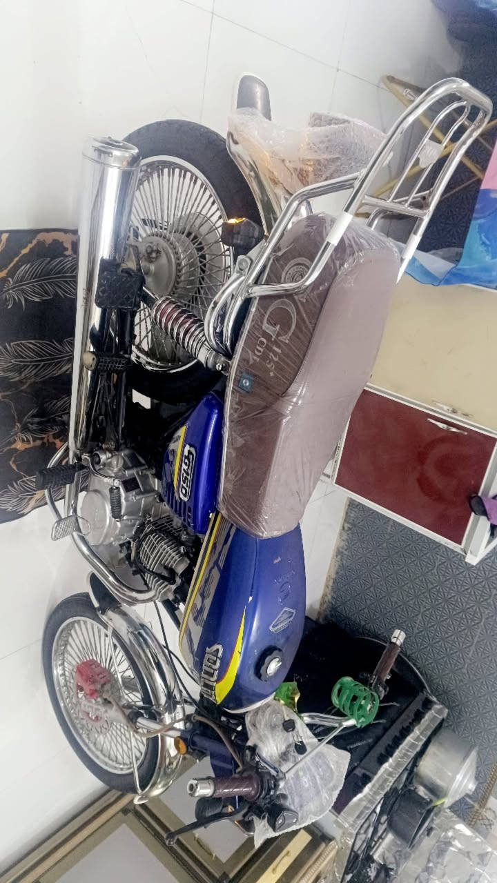 السلام عليكم تايكر موديل 2024 دراجه نضيفه شوفت عينك ام الختم شركت سونك باب اول دشبول اكتروني ابو الشاشه اليعرض اوراق مال وكيل 5اوراق الشراري يتصل مكاني حله شاوي يم فلكت غرفت التجاره السعر 600مال بيع نهايته ***********
