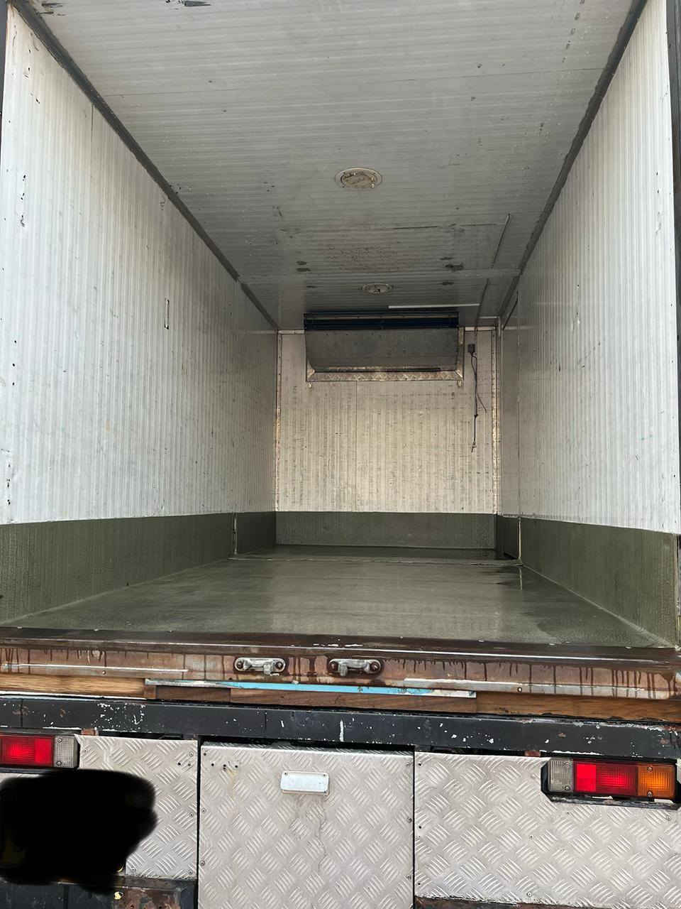 السلام عليكم ورحمة الله وبركاته كنتر براد لبيع مديل 2015 كيرمحرك خيرمن من الله جديد تخم تارات جديد مديل 2015 رقم أربيل بسمي تحويل ثانيم. السعرخاص الرقم ***********
