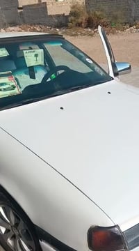 أوبل فيكترا للبيع موديل ٩٣ مكينة ٢٠٠٠ مصبوغة عام  مكاني بغداد للاستفسا...