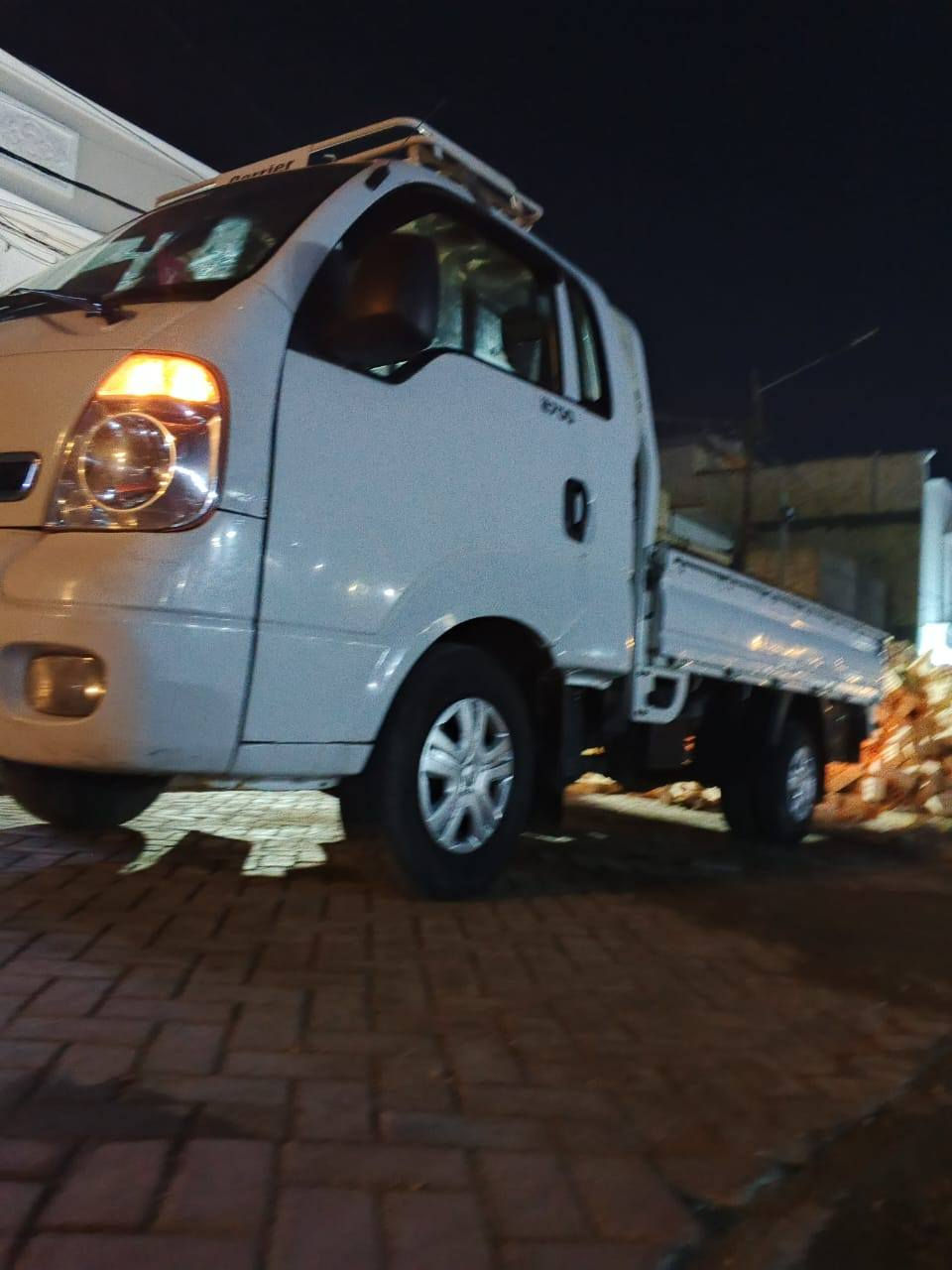 السلام عليكم كيا حمل موديل ٢٠١٢ رقم واسط مشروع وطني سياره جاهزه مكان بغداد مدينه الصدر السعر ٩٠ للاتصال ***********
