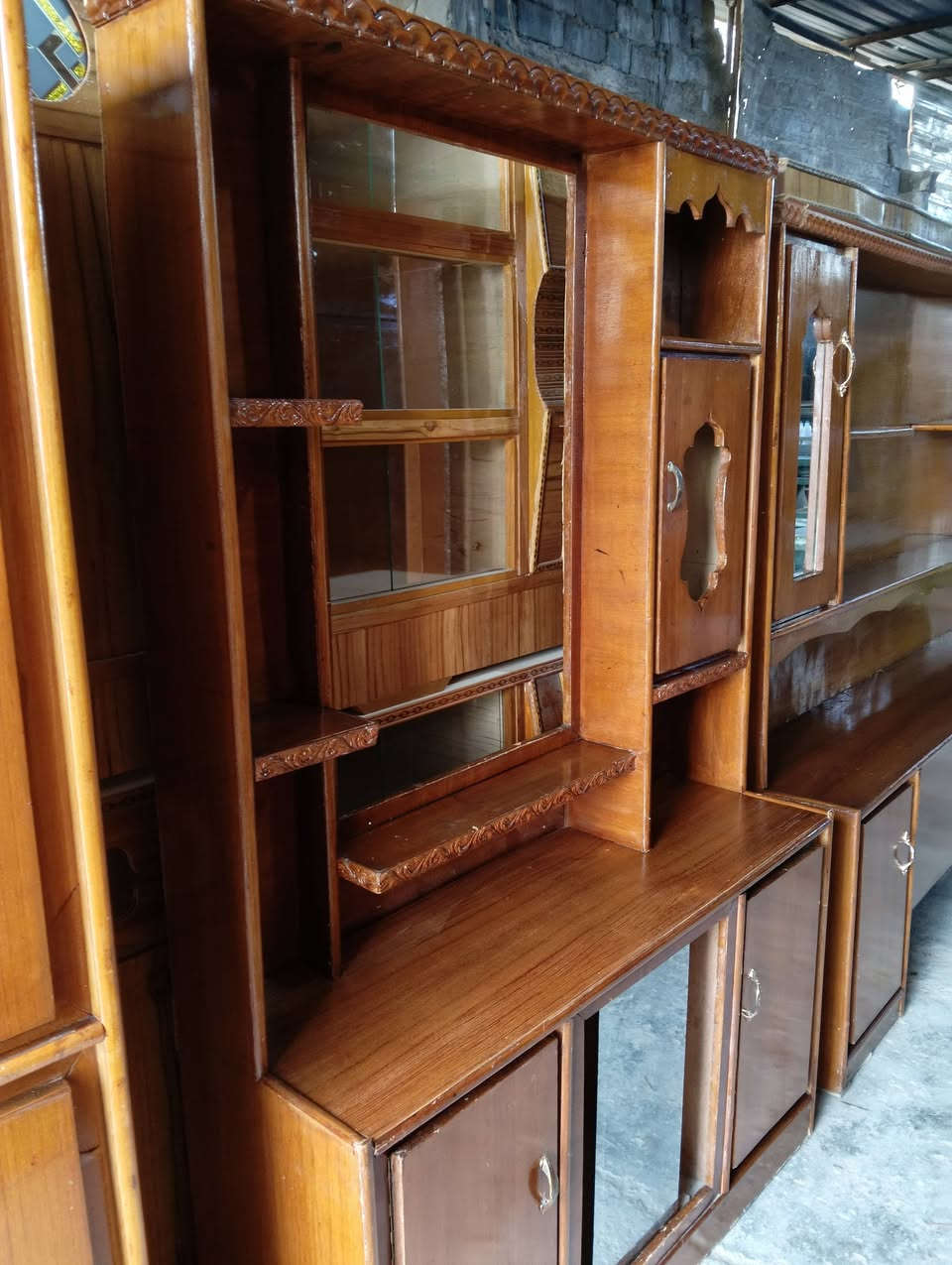 غرفة صاج عراقي قاطين 6 ابواب السعر 450 وبيه مجال اتصال علا الرقم//***********//***********// مكان فلوجه
