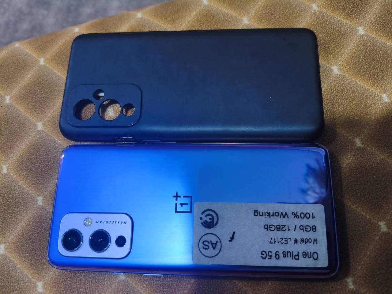 OnePlus 9 5G
الغني عن التعريف شاحنه الاصليه موحوده 65w + كفر هدية
🔹 الشاشة6.55 بوصة - 120 هرتز - Fluid AMOLED
🔹 ذاكره 128
🔹 رام 8 + 8 =16
🔹 يدعم شبكة 5G

🔹 الكاميره دقة 8K (بمعدل 30 إطار)
• دقة 4K (بمعدل 30/60 إطار)
• دقة 1080P FHD
• تقنية التثبيت الرقمي (EIS)
• التصوير بالحركة البطيئة (Slow Motion)
🔹 يدهم تقنيه NFC

🔹 الشحن والبطارية
🔹 الشحن السريع يدعم - بقدرة 65 واط (يمكن شحن 100        في المئة في 29 دقيقة)
🔹 يدعم الشحن اللاسلكي 
🔹 سعة البطارية 4500 مللي أمبير
🔹 معالج Snapdragon™ 888 5G  معروف الغني عن التعريف 
🔹ببجي 90 فريم ثابت يشغل اعلى دقه بل لعبه الي قبل الاخير وحده 
( ملاحضه ) يوجد توصيل جميع المحافظات 6 الاف 
يذا مكانك موصل انتا تجي تاخذه 
 🔹 سعر 250 بي مجال للشراي معروف الجهاز بل اداة


**إذا كنت صاحب هذا الإعلان وتريد حذفه لأي سبب، رجاءا أرسل رسالة إلى الدعم الفني**