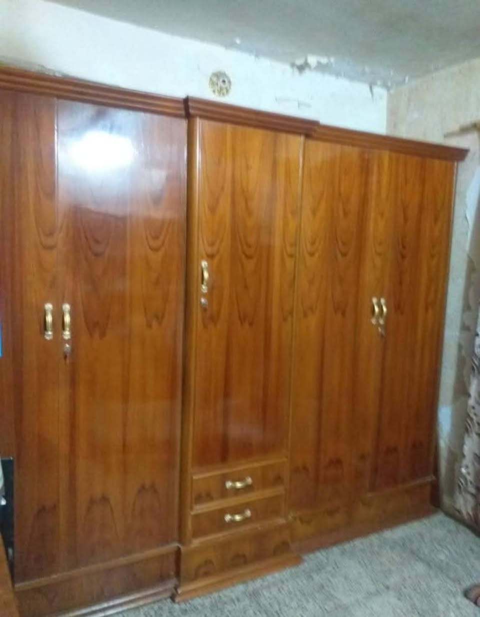 السلام عليكم قرفه خمسه باب حطاطه حلوة نضيفه كلش
***********
