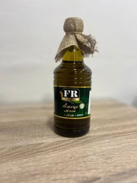 زيت زيتون FR 🌿 عصره أولى… نكهة تحچي قصة أرض وخير 🌱 طعم غني، لون ذهبي، ...