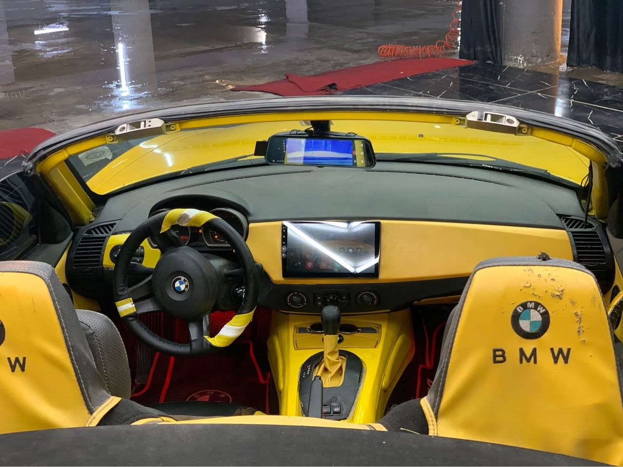 BMW z4
مۆدیل 2007شه ش پستؤن 525ده بل ديجيتال گئرئؤتؤماتيك سه قف كه شف 
بئره قه م هه تابلي جوانوقه شخه 
بئ ره قه مه كؤدي بؤكراوه  سعري 58گه لاومعامه له  *********** كركوك, العراق
