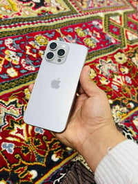 آيفون ١٥ برو ماكس • ٢٥٦ • بطارية ٩٠