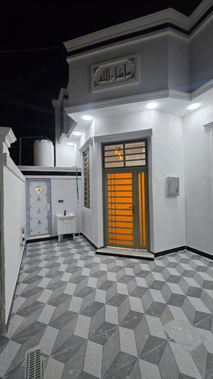 تحية حب وأحترام لكل ألمشاهدين 🌹
اللاستفسار : ***********

توفر دور سكن للبيع عدد 4 🏭
نفس ترتيب ونفس المساحه 
تريد واحد تريد 2 تريد 3 تريد 4 هم عادي 
موقع راقي كلش مرتب
تستلم بيتك جاهز عند المكاتبه مباشرتاا

مساحة البيت 160م
ط شقل رفت ورباطات وشقل درجه أولى👍
بيت مرتب  ونضام راقي

جميع لخدمات متوفره 
محتويات كل بيت ⬇️
كراج + دوانيه + صاله +
مطبخ + غرف نوم 2 +
مناور + صحيات خارجي داخلي

أخذ بيت حلامك قبل لاينباع 💦
نوع العقار : طابو زراعي بأسم عراقي تتكاتب وي أبو طابو مباشرةً 💯

العنوان : البصره أبي لخصيب
طريق سيد حامد قرب مدينة ألاندلس موقع كلش مرتب وقريب على شارع سيد حامد رئيسي
جميع الخدمات ماي كهرباء شارع 10 متر 

كل هاذ جمال وترتيب

الدار الواحد
بسعر : 85 💲مليون وبي مجال للشراي 🔷
فارقات جاهزات للسكن 
اللاستفسار :***********
