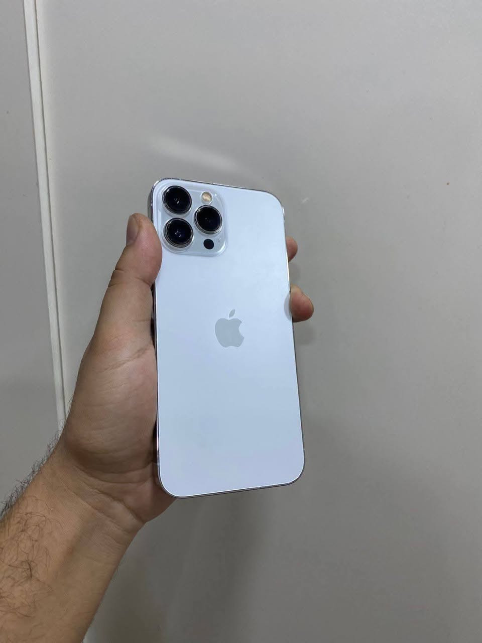 للبيع iPhone 13 Pro Max | 256GB 
 جهاز نظيف ومرتب شاشة وبطارية مستبدلات أصليات وكل شيء يعمل بكفاءة كامل مكمل 
السعر: 225 ألف 
 العنوان: بغداد الراشديه
للاتصال ***********
