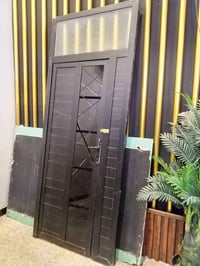 باب • ٢.٥م • ١م