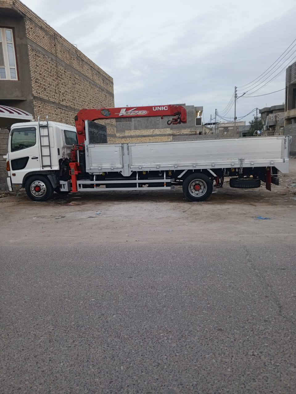 السلام عليكم / هينو موديل 18 / للبيع  / رقم بصرة / تفاصيل اكثر الاتصال على الرقم
/ ‭0770 899 5804
