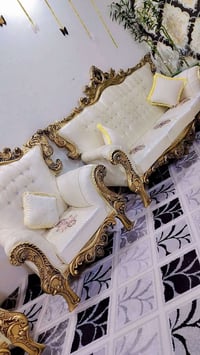 طقم ملكي • كنب