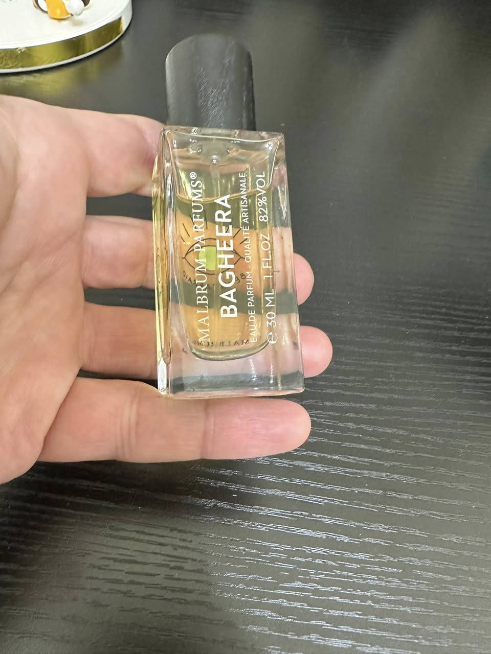 السلام عليكم ورحمة الله وبركاته 
عطر باگيرا من الدار النرويجية ملبروم (نيش) حجم ٣٠ مل مستخدم رشات.
مكس جميل جدًا من الجلد مع زهرة السوسن مع البنفسج، بأداء ممتاز جدًا.

السعر: ٣٥$.

تحياتي للجميع


**إذا كنت صاحب هذا الإعلان وتريد حذفه لأي سبب، رجاءا أرسل رسالة إلى الدعم الفني**