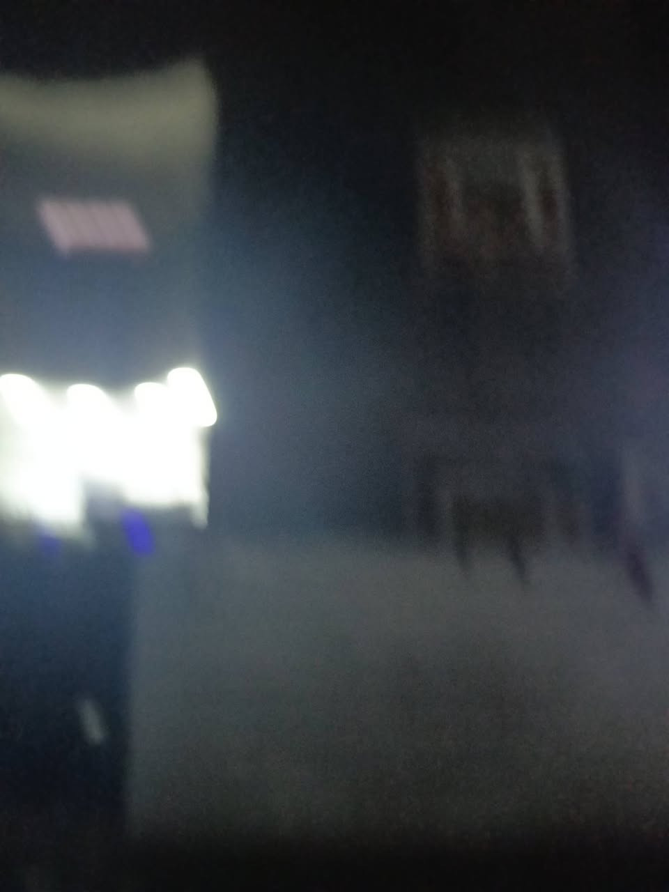 بيت البيع مساحه 100 متر بناء 3طوابق مطلوب سكان احي اريدو قرب سوك رقم موبايل  ‏‪0788 433 5135‬‏
