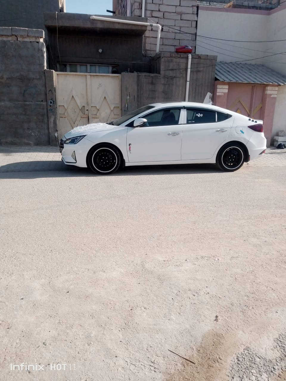 سلام عليكم سياره نوع الانتره خليجي موديل 2020سياره فول مواصفات فتحه مري شفط اشاير مري بصمت تشغيل بصمت ابواب كامره اماميه كامره خلفيه فول مواصفات 1/1 كير مكينه حداديه تبريد تخم تاير سياره بيها ضربه   العنوان نجف رقم الهاتف*********** السعر ١٢٠
