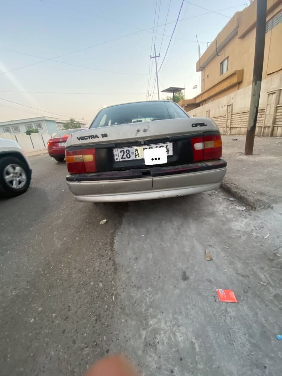 السلام وعليكم
أوبل فكتره
موديل:1992
حجم 18
محرك كير:شرط
كير :عادي
رقمه:نجف سنويه لحد 30
كهرباء كله شغاله 
كشره كدام العين 
باتري وتايرات جديد 
هذا رقمي ومتوجد واتساب
***********
السعر:26وبيه مجال للطيبين 
رجاً لحد يكسر بحلال العالم
