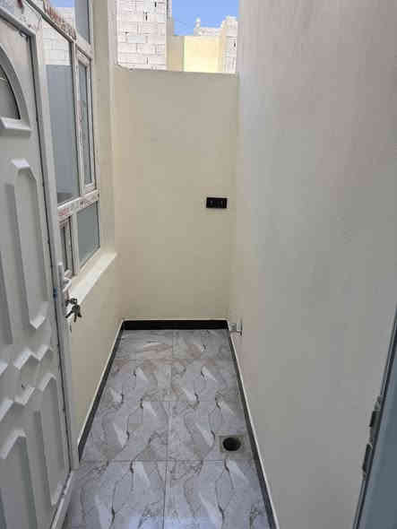 السلام عليكم
دار طابق 1 مساحة 125 للبيع
دور الزراعة الثالثة قرب المستوصف
سند 25 بناء حديث
-استقبال-مطبخ-صالة -غرفة نوم-صحيات
السعر 75
مراجعة مكتب جبل النور
او الاتصال***********
