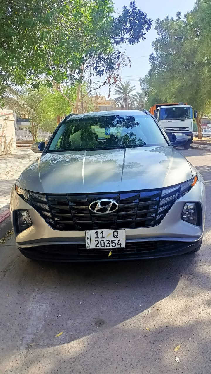 السلام عليكم
هيونداي توسان موديل 2024
وارد امريكي نص فول 
مواصفات سيارة 
تشغيل عن بعد 
اشاير مري 
تحكمات استيرن 
صندوك كهرباء 
أربعه انظمة قياده 
تبريد قطعتين 
تدفئه بكشنات 
تحديد مسار 
سايد بريك دكمه 
وبيه مواصفات ماذاكرها 
السياره بسمي تحويل ثاني يوم 
رقم بغداد 
حادث السياره كما موضح بصور 
تبديل بابين وجاملغ وتعديل بدوسه 
سعرها 180 وبيه مجال 
مكان السيارة بغداد/ الامين الثانية 
الرقم الهاتف ***********
