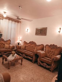 تخم عراقي بلوك • ١٠ مقاعد • نظيف