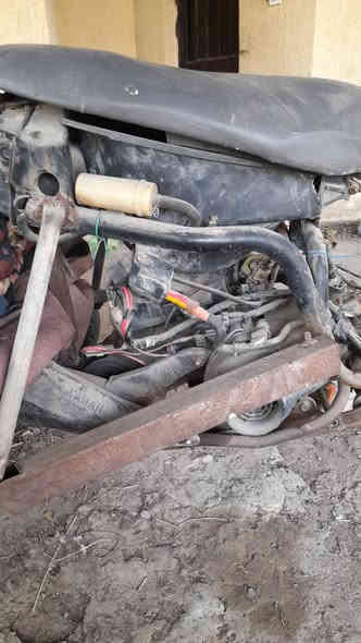 عندي ماكس عدله..شغاله محوره ثلاث اطارات..للاتصال ***********   بغداد
