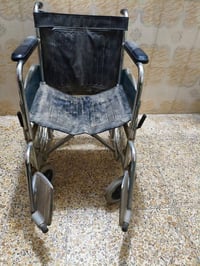 عربانة معاقين