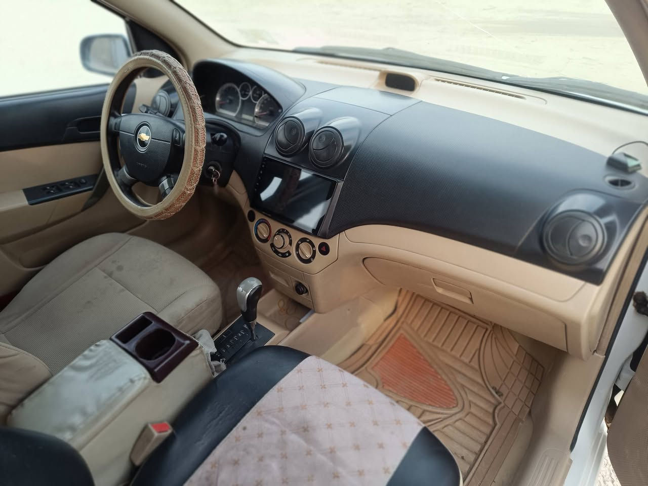 سلام عليكم افيو موديل 2011خليجي محرك مفتوح رقم كربلاء مكفولة سياره عد ا جاملغ امامي وربع بنيد صبغ فقط سياره جديده مكينه كير حداديه تبريد شغال كله كفاله وجديده ربع ما ذب عليه ترايك البصرة السعر 72وبيه مجال العنوان بابل قرب شريفه بنت الحسن ***********
