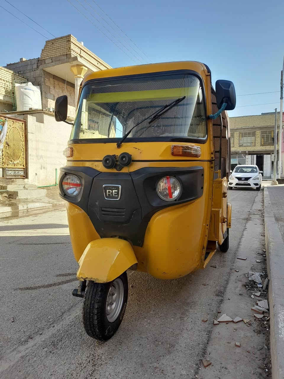 تكتك موديل 21 رقم وسنويه مكينه مجفته تجفيت شركه كهربائيات كلها شغاله السعر 6200مكاني بلبصره بلحيانيه وهاذ رقمي ***********
