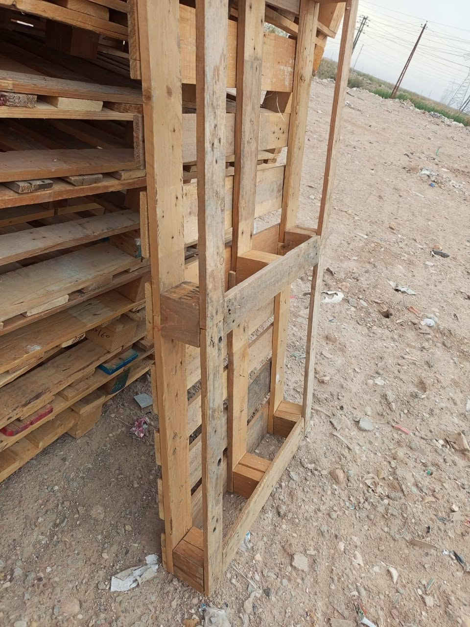 السلام عليكم
سكيب قياس ١٦٠سم×٨٠سم سمك اللوحة ١٨ ملم  العدد ١٥٠ قطعه المكان بسماية قرب مشروع الوحدة
*********** السعر خاص
