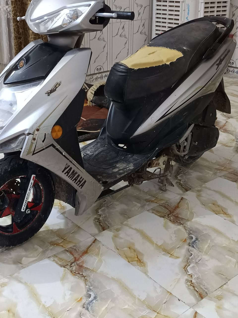 سلام عليكم
دراجه للبيع سكنس ياباني محرك ياباني ماكس دراجه ما ناقصه 
أي شي سلف نكره كهرباياته شغاله كله جاهزه سعره 275 وبيه مجال لشراي


**إذا كنت صاحب هذا الإعلان وتريد حذفه لأي سبب، رجاءا أرسل رسالة إلى الدعم الفني**