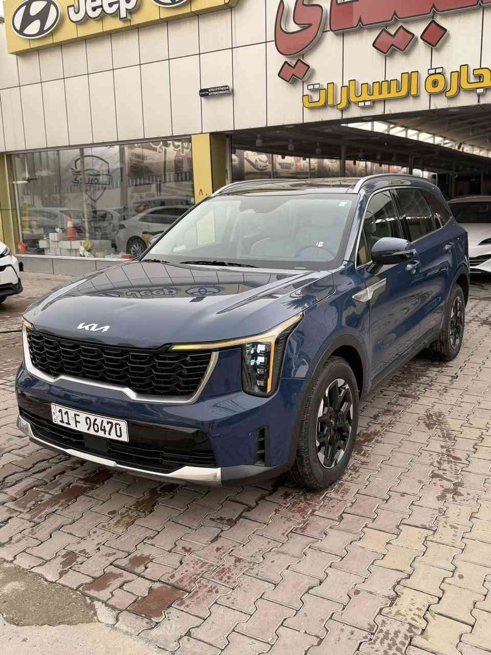 🚗توفر لكم شركة الجود اللامع (العبيدي ) للسيارات 
الحديثة 🏎️ 

✳️ السعر:- 27,500$ الف دولار مرقم كامل   

📍نوع السيارة:- كيا سورنتو  
📍موديل: 2024
📍محرك:-4 سلندر
📍عداد المشي :- 20,000 كيلو متر
  📍 مواصفات :- فول مواصفات / فور ويل / بانوراما / كرسي كهرباء / كراسي تدفئة / 7 راكب 
 

🚦 العنوان بغداد الكريعات الشارع المعارض 🚦

💵علماً الشركة تعمل بنضام الكاش فقط💵

📍📍يتم الاجابة على المكالمات من الساعة 11 صباحاً ولحد الساعة 11 مساء 📍📍

للأستفسار عن الأسعار الاتصال على الرقم التالي ⬇️📱📍

‎*********** /   عمر العبيدي
‎*********** /  عمر العبيدي 
 علي العبيدي /  ***********
 علي العبيدي / ‭0780 179 9997‬

نفخر بتقديم مجموعة متنوعة من السيارات الحديثة التي تلبي جميع احتياجاتك وتفوق توقعاتك
