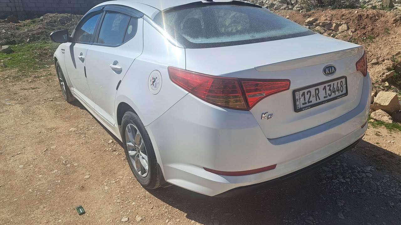 سيارة كيا فايف موديل 2011 تبريد قطعتين محرك دوش رقم جديد سنوية جديدة رقم نينوى شرط التحويل او وكالة سيارة جاهزة من كل النواحي بيها قطعتين صبغ بدون دواخل والبونيد ابدل مال شركة السعر اتصال ب رقم ***********
