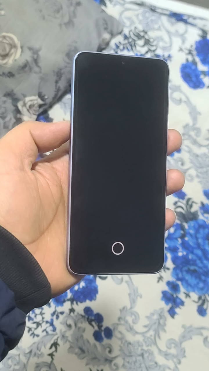 سلام عليكم
شاومي 13 تي برو
ذاكره 512/12
معالج دايمنستي 9200+
شاشه 144 هرتز
بطاريه 5000 
شاحنه 120 واط


**إذا كنت صاحب هذا الإعلان وتريد حذفه لأي سبب، رجاءا أرسل رسالة إلى الدعم الفني**