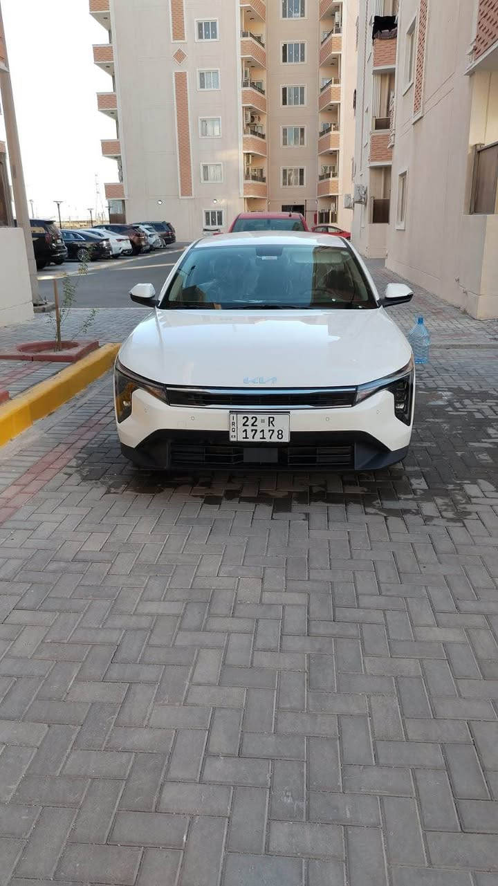 كيا k4 جديدة 2025 خليجي رقم اربيل وكالة عامة بيج دحكة بلبنيد شبر السيارة جديدة تجي تشوف بعينك حساسات امامية خلفية 
العنوان البصرة مجمع الامل 
السعر 180$
للتواصل ***********
وبيه مجال البصرة, العراق
