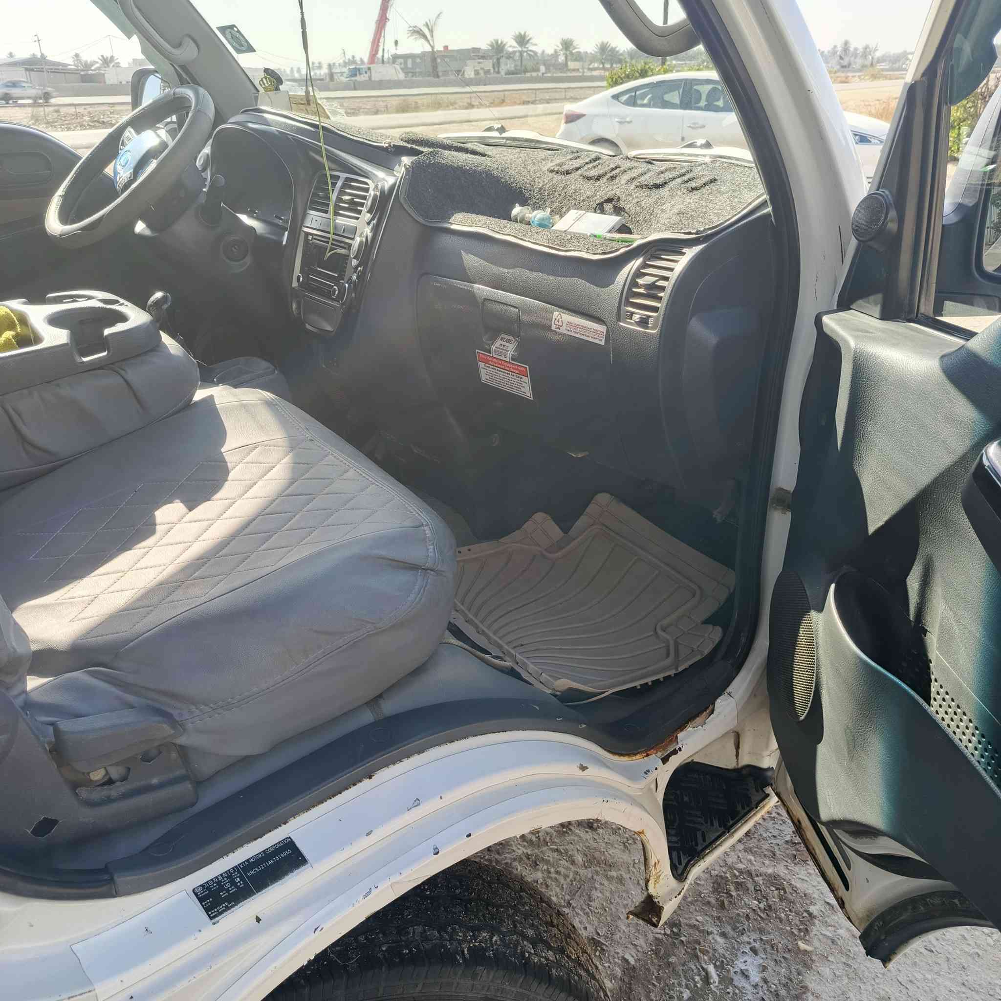 السلام عليكم
كيه 2700 موديل 2019 رقم انكليزي سنويه 2029 انا مالك السياره بأسمي تبريد شغال ماناقصها كلشي ماعدى طخه باب لسياره السعر 125بيها مجال الشراي يتصل ويدلل العنوان حله ناحية النيل 

***********
