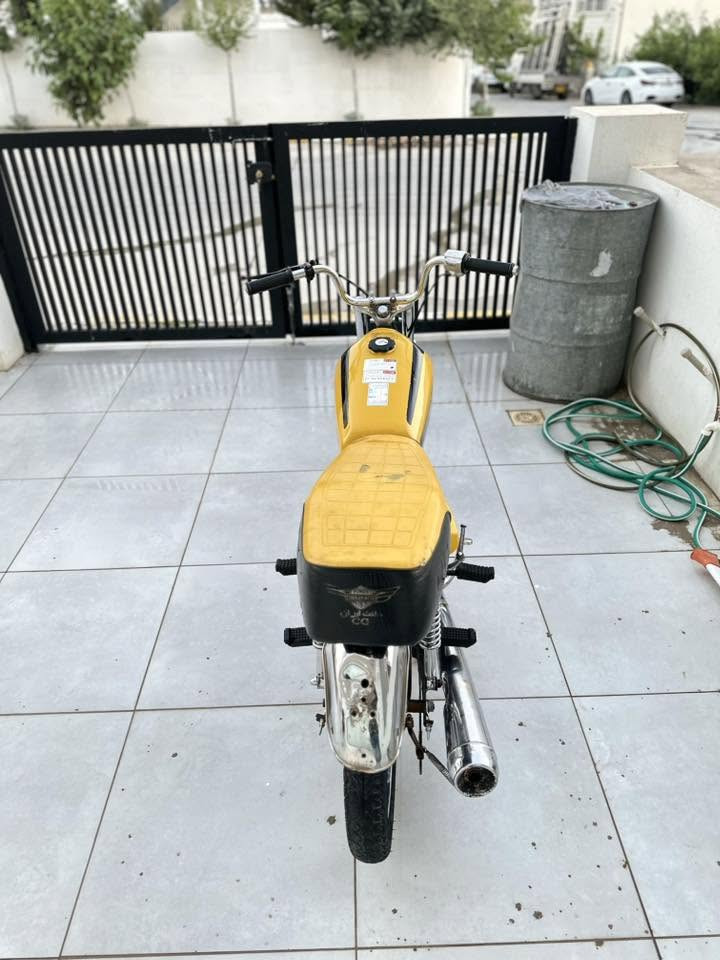 Slaw la hamw layak❤️
ئەم ماتۆڕە بۆ فرۆشتن ١٢٥  ٤ گێڕ ٢٠٢٠ 🏍️ڕۆن و تایە و ویل و زنجیر لۆکە ماتۆڕەکە جوان و بەقوەتە ٢٦٠ هەزار و معامەلە شوێن سلێمانی ئەوەش ڕەقەم مۆبایل
***********
وەتس ئەپ و ڤایبەری لەسەرە💸
