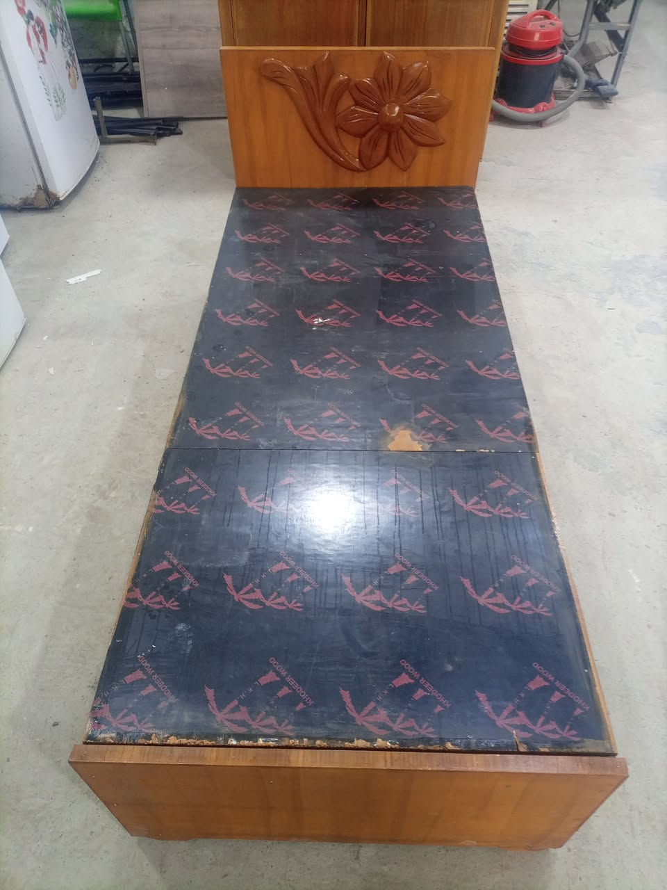 جربايه تسكام جديده للبيع
طولها مترين وعرضها ٨٠ سم
بسعر مناسب جداً 
وكنتور بابين تسكام جديد للبيع
مكاني قضاء الحي 
للستفسار واتساب او اتصال : ***********
