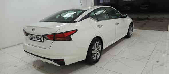 سلام عليكم البيع 
نيسان التيما 2020 رقم اربيل دولي السياره ماشيه 80الف وارد امريكي بيه قطعتين ونص سونار 
مرفق بلصور فئه الـS المواصفات(بصمه ابواب؛ بصمه تشغيل؛تشغيل عم بعد؛بصمه صندوق؛شاشه بلاديه؛شاحن موبايل وايرلس؛كامره خلفيه؛مثبت سرعه؛ مانع انزلاق؛كشن السايق كهرباء؛السياره بأسمي تحويل ثاني يوم السياره احلى من الصور گير مكينه بشرط كله مكفول شرط محرك 4سلندر 2500  تخم تاير جديد صدر أمامي خلفي مكفول السياره ربع متصرف عليها 
السعر -138 وبيها مجال
وهاي رقم موبايل ***********
مكان السياره كلار
