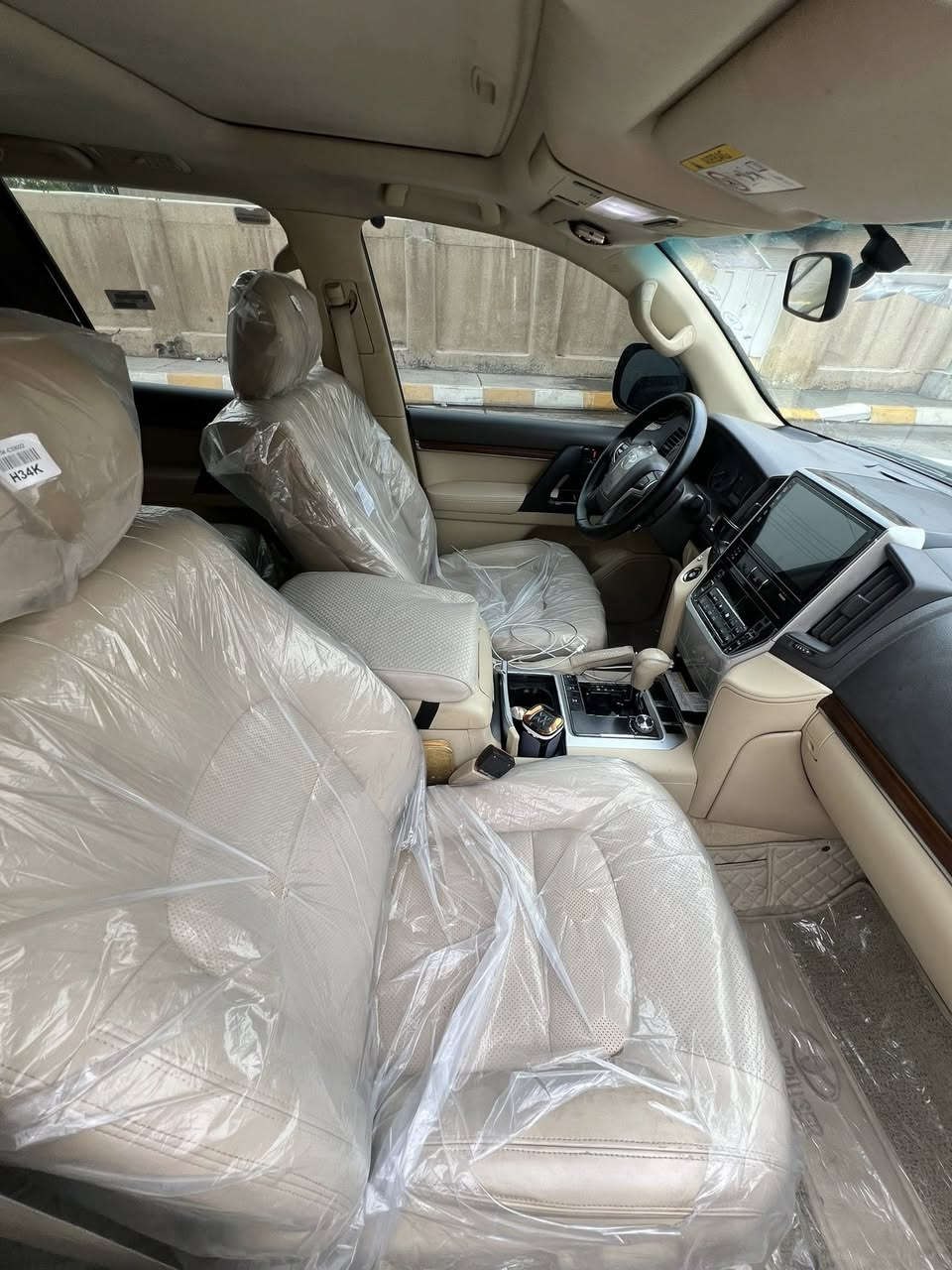 لاند كروز  2016 
GX.R
رقم أربيل. 
السعر. 490
مكان السياره الفلوجه. 

***********
