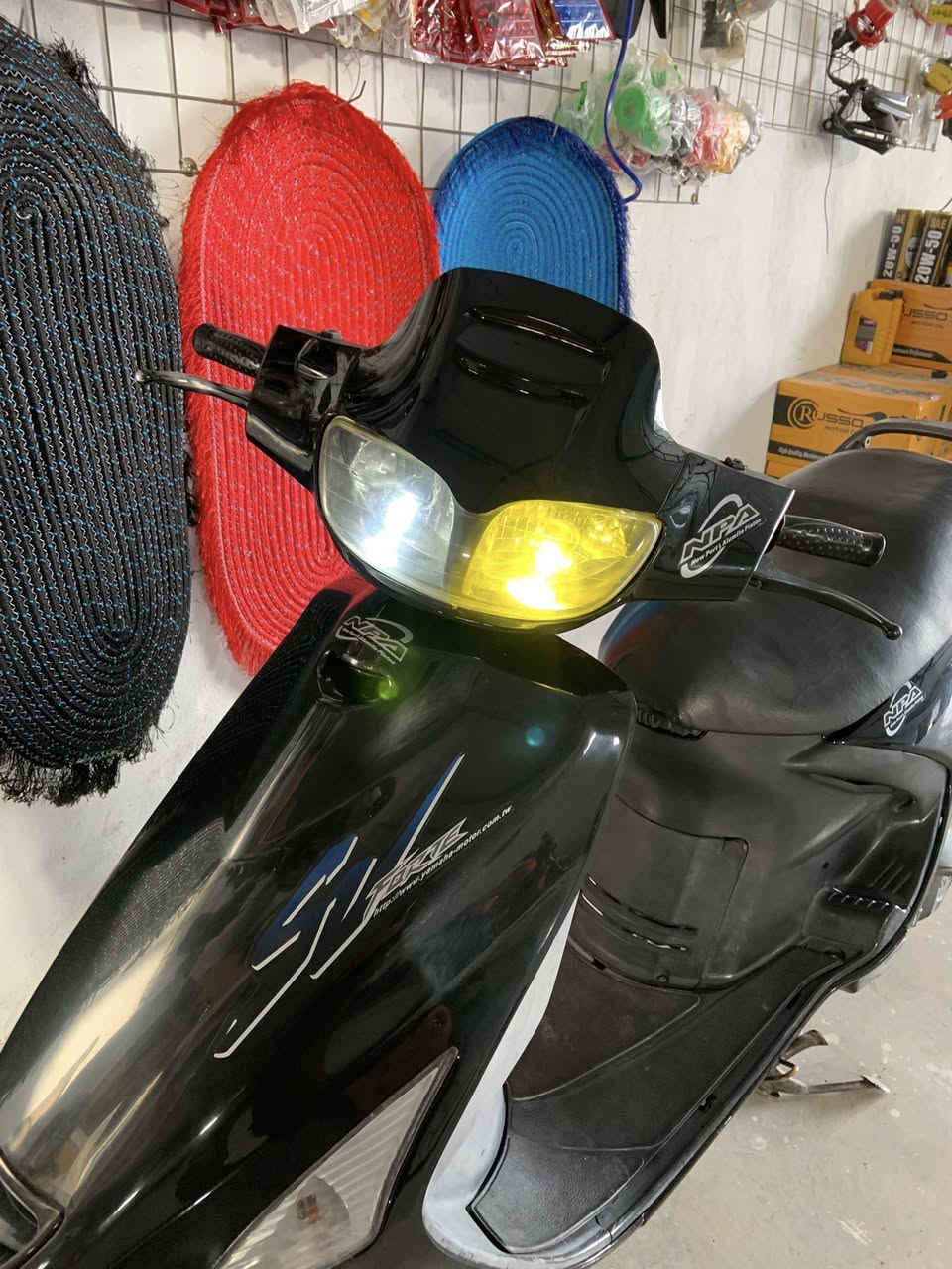 فراشه فحل دراجه رمبه نازله قبل شهري  مو مال شارع. بلادي مكينه بلادي خرسه معدل 120 شرط ملاح بلادي تايرات جوبلس بلادي حته قبق الكلج مامفتوح   مابيهه نقص برغي السعر 550 وبيهه مجال  مكاني الحمزه الغربي الغزالي ***********
